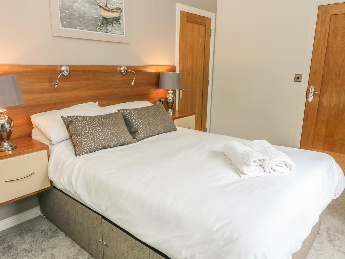 Bowness 66 Villa Уиндермер Екстериор снимка
